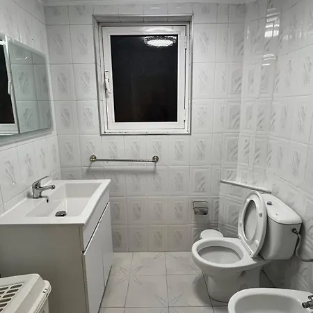Bright & Roomy Center Tirana Exterior photo