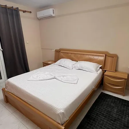 Bright & Roomy Center Tirana Exterior photo